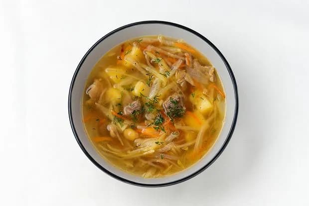 Jak zrobić zupę kapuśniak, aby zachwyciła smakiem i aromatem? Jak zrobić zupę kapuśniak, aby zachwyciła smakiem i aromatem?