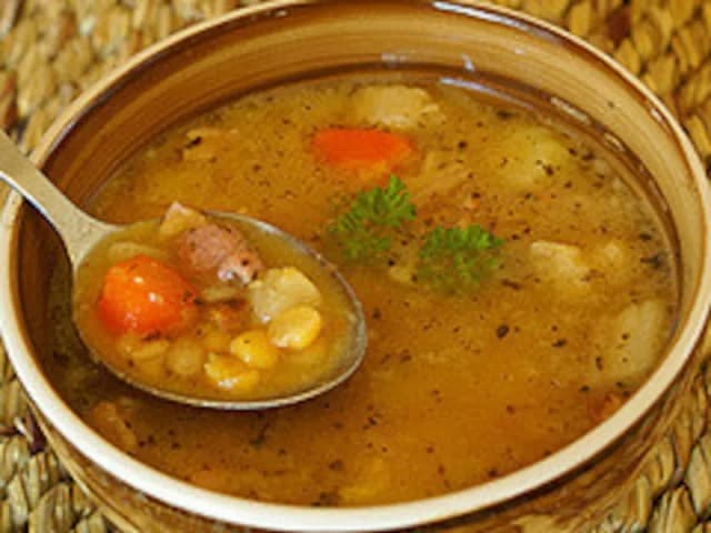Prosta zupa grochowa: najlepszy przepis krok po kroku ze sprawdzonych rad Prosta zupa grochowa: najlepszy przepis krok po kroku ze sprawdzonych rad