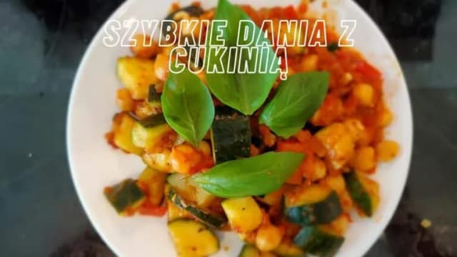 Szybkie dania z cukinii: 5 prostych przepisów na pyszny posiłek Szybkie dania z cukinii: 5 prostych przepisów na pyszny posiłek